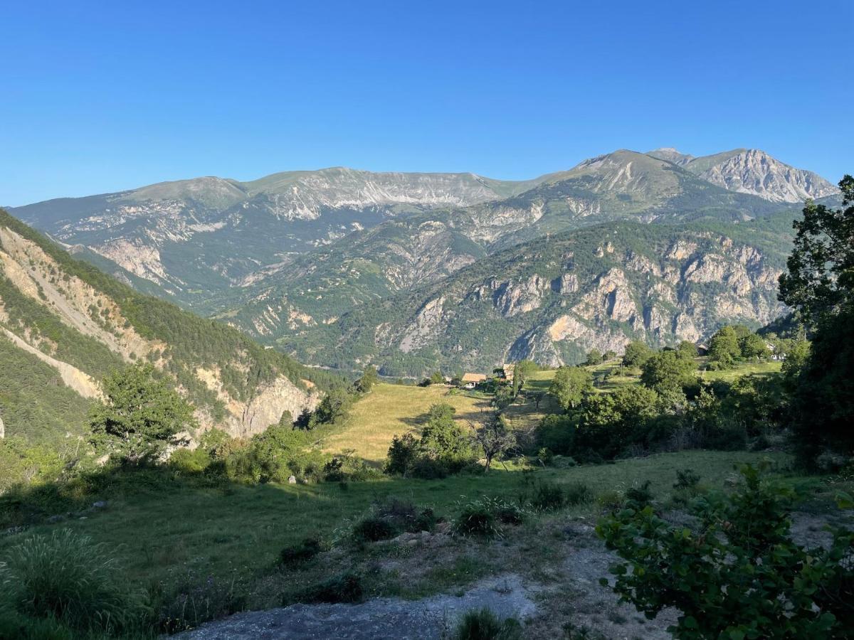 Gite De La Fontaine Gorges De Daluis Εξωτερικό φωτογραφία